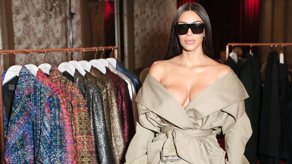 skynews-kim-kardashian-paris_6896014